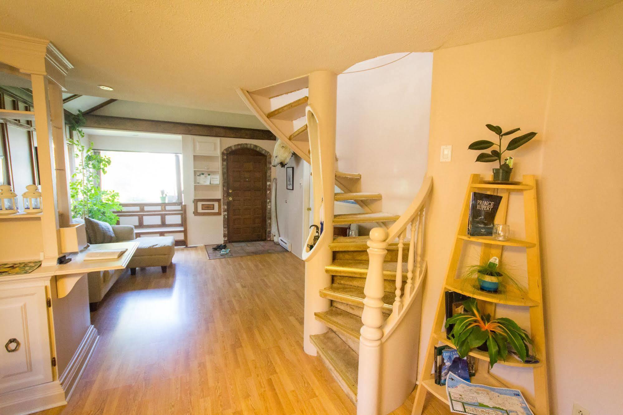 Tall Trees Bed & Breakfast Prince Rupert Exterior photo